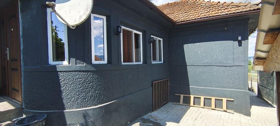Casă cu 3 camere în Central