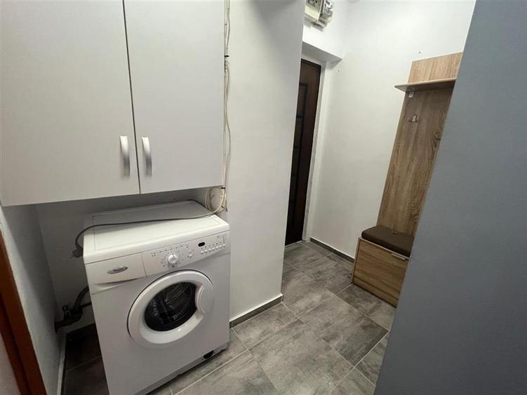 Apartament cu 2 camere nedecomandat în Central