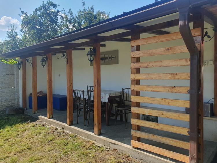 Casă cu 3 camere în Lupeni