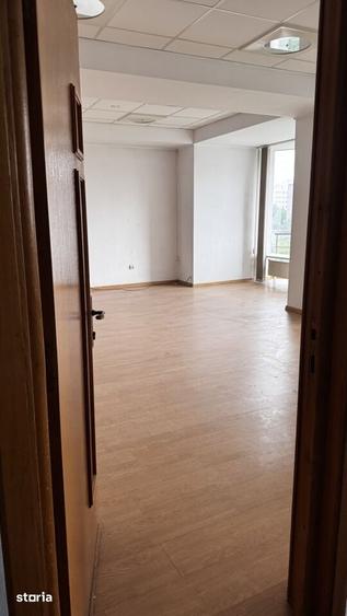Spațiu comercial, de 1,397 mp, în Central