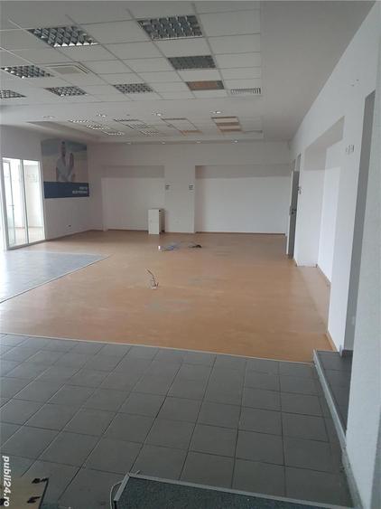 Spațiu comercial, de 530 mp, în Central