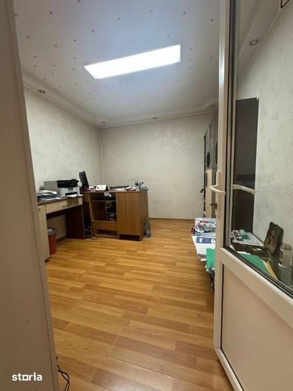 Casă cu 7 camere cu Teren 189 Mp în Plantelor