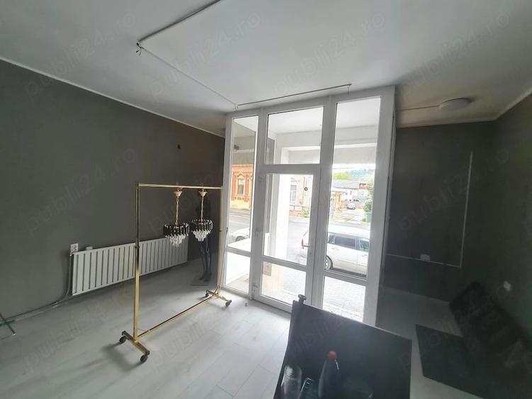 Spațiu comercial, de 100 mp, în Central