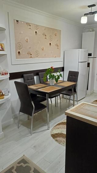 Apartament cu 3 camere decomandat în Ultracentral