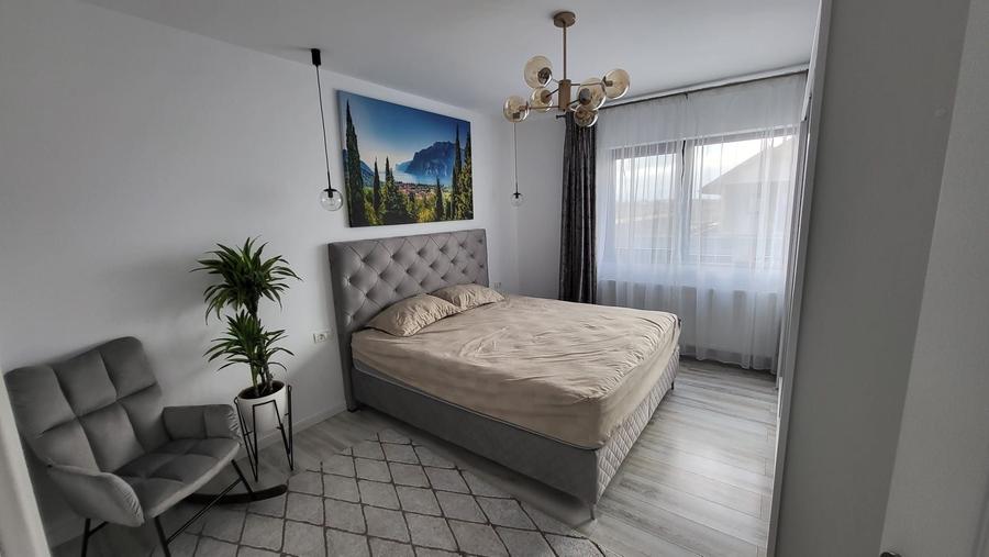 Casă cu 3 camere în Domnești