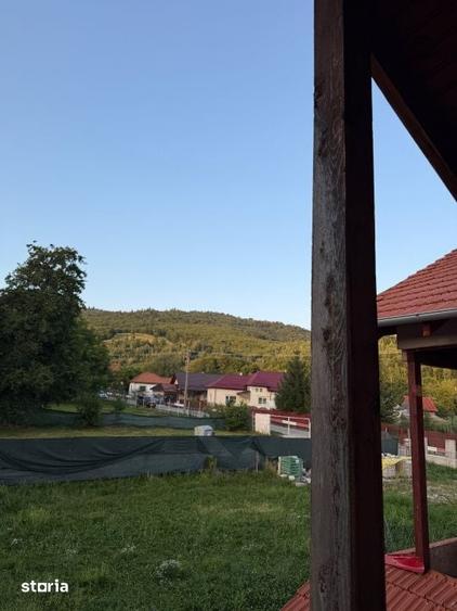 Vila cu iaz si vedere la padure | Leresti | 6 camere - 16