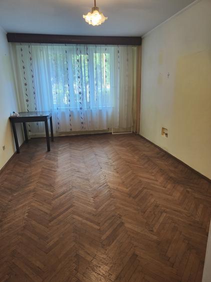 Apartament cu 2 camere circular în Astra