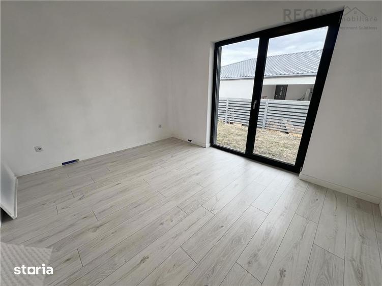 Casă cu 4 camere cu Canalizare în Cristian