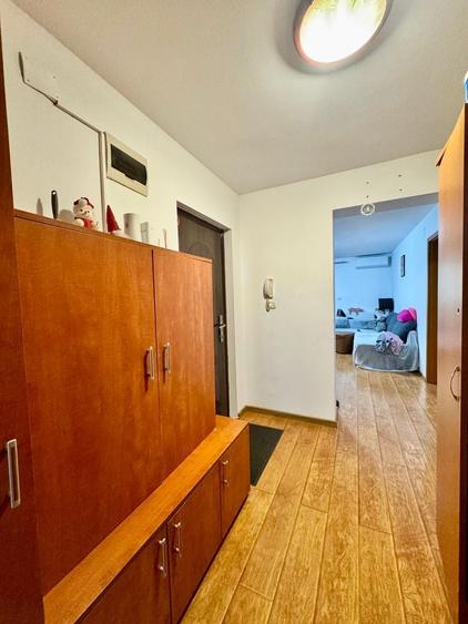 Apartament cu 3 camere în Giroc
