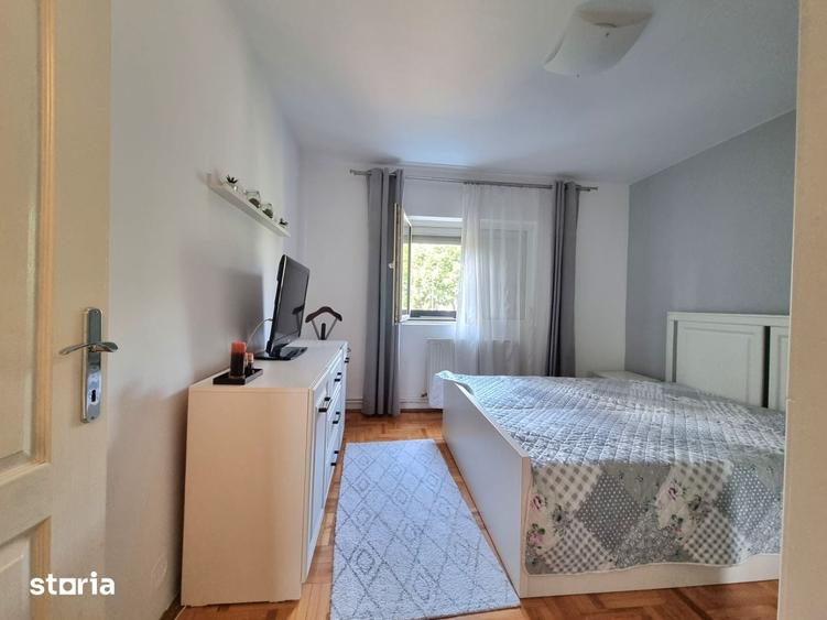 Apartament cu 3 camere decomandat în Bistrița Lac