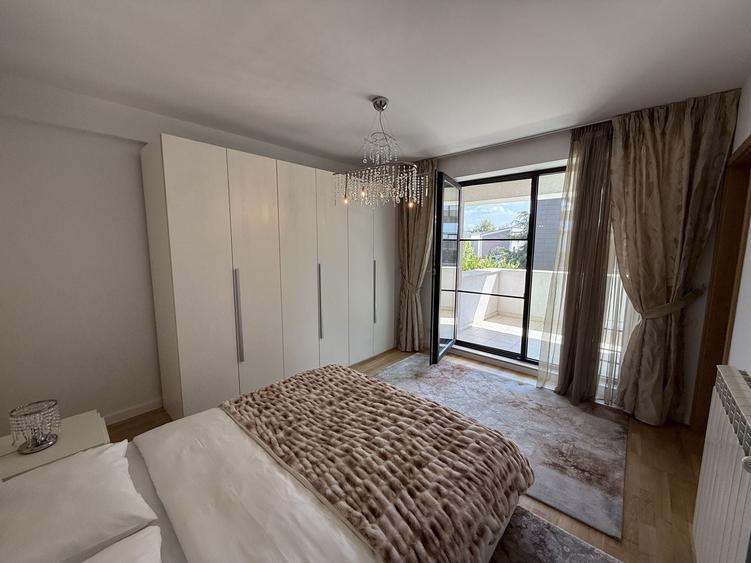Apartament cu 3 camere, mobilat în Iancu Nicolae