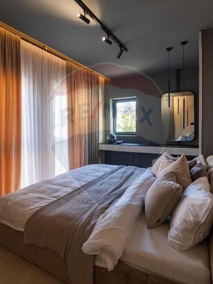 Apartament cu 2 camere decomandat, mobilat în Central