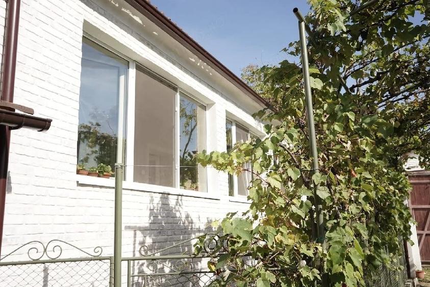Casă cu 6 camere cu Teren 1700 Mp în Sereca