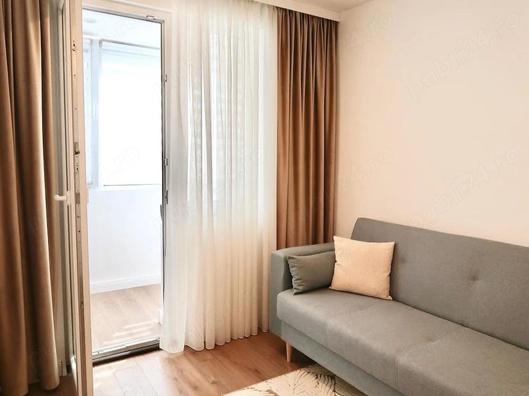 Apartament cu 3 camere semidecomandat în Sud