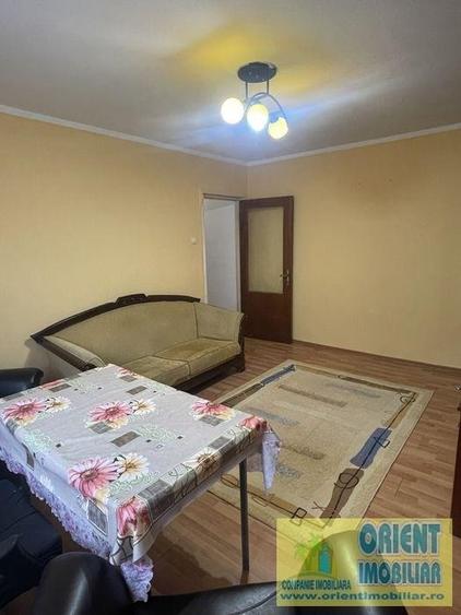 Tomis Nord, de vanzare 3 camere, etaj 1, Constanta - 2