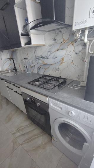 Apartament cu 3 camere decomandat în Dacia