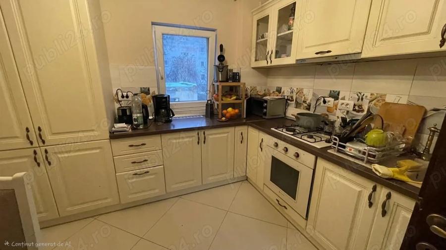 Apartament cu 4 camere decomandat în Bucovina