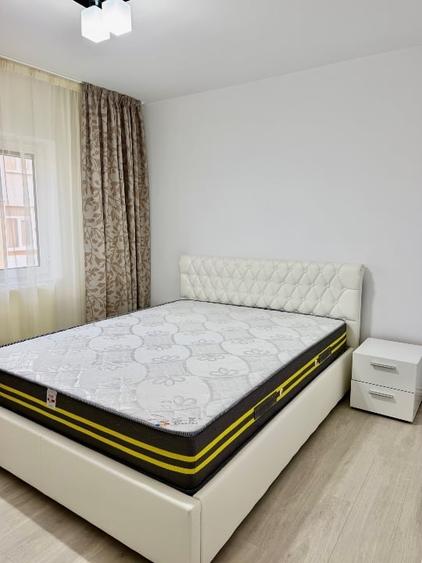 Apartament cu 2 camere nedecomandat, mobilat în Central