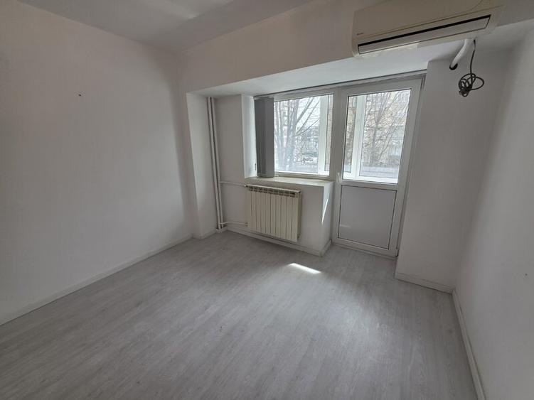 Apartament cu 2 camere decomandat în P-ța Muncii