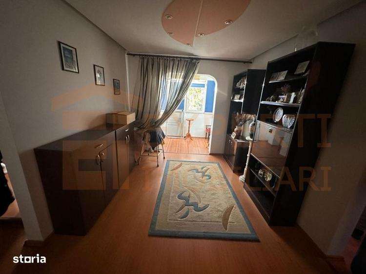 Apartament cu 4 camere în Central