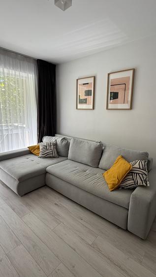 Apartament cu 3 camere decomandat în Exterior Vest