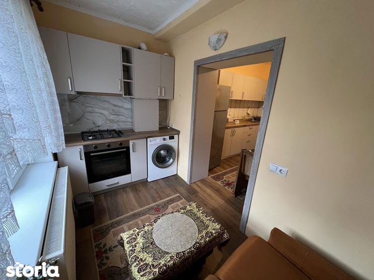 Apartament cu 3 camere decomandat, mobilat în Ștefan cel Mare