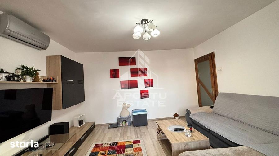 Apartament cu 3 camere decomandat, mobilat în Șagului