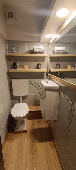 Apartament cu 3 camere decomandat în Turnișor