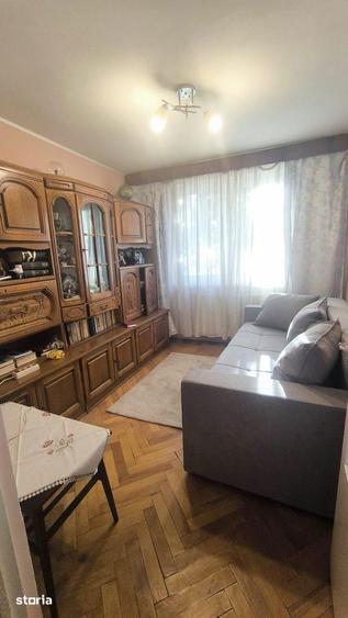 Apartament cu 3 camere în Petros