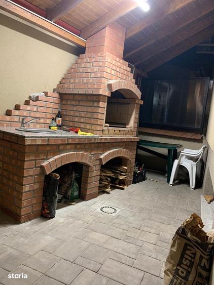 Casă cu Teren 176 Mp în Sărari