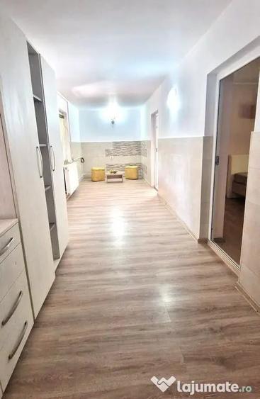 Casă cu 3 camere cu Teren 2100 Mp în Tuzla