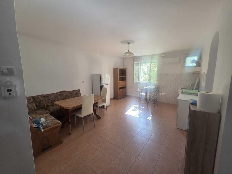Apartament cu 2 camere decomandat în Spitalul Județean