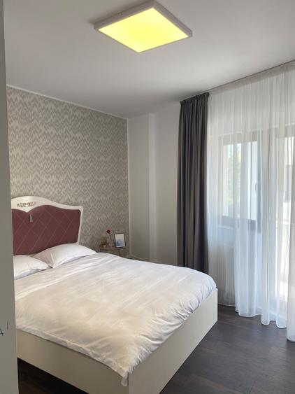 Apartament cu 3 camere semidecomandat, mobilat în Dămăroaia