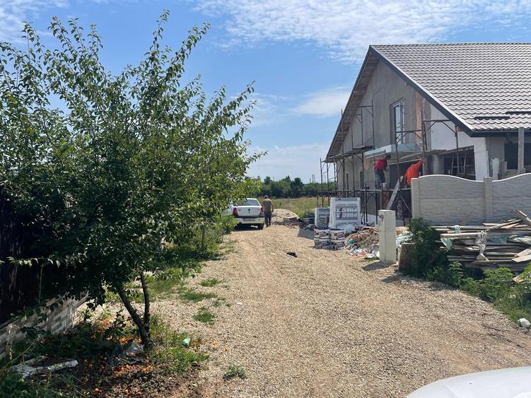 Teren Construcții intravilan de 440 mp, în Balotești
