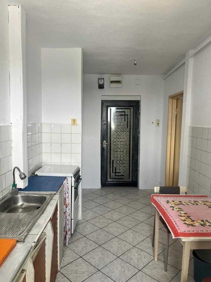 Apartament cu 2 camere decomandat în Vest