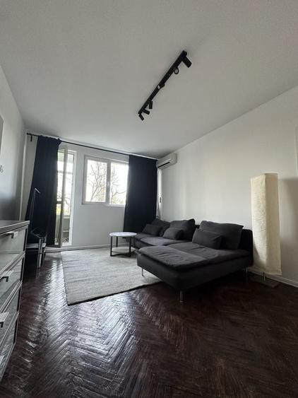 Apartament cu 2 camere semidecomandat în Grivița