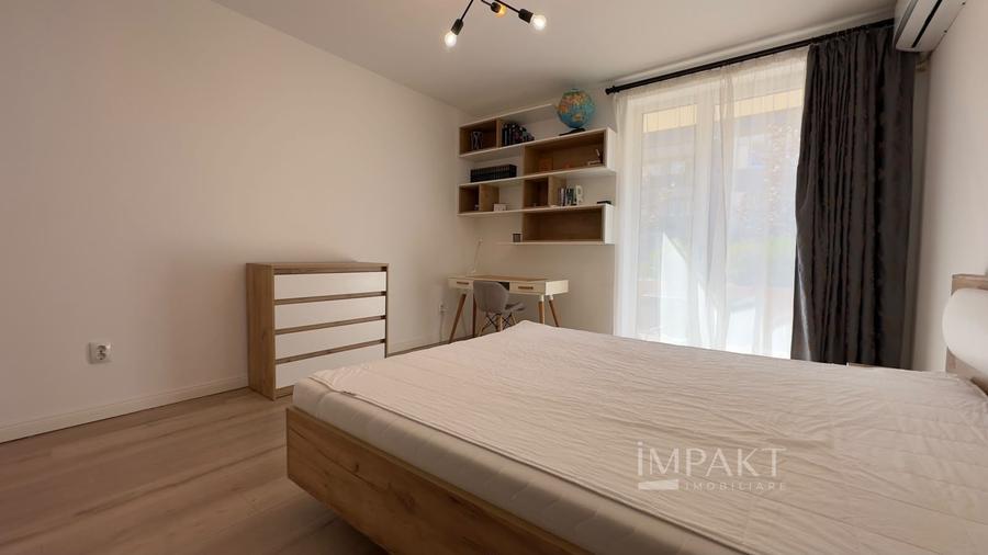 Apartament cu 2 camere semidecomandat, mobilat în Andrei Mureșanu