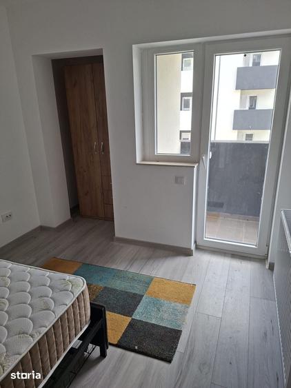 Apartament cu 2 camere semidecomandat în Apărătorii Patriei