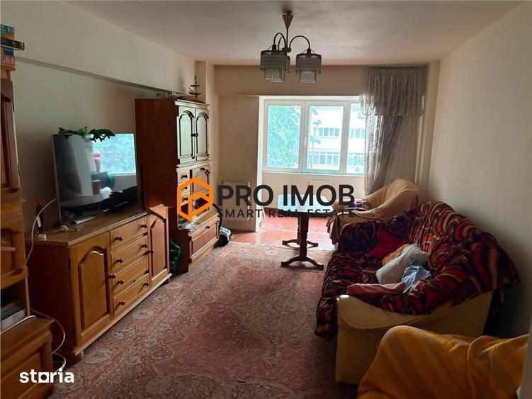 Apartament cu 4 camere decomandat în Unirii Sud