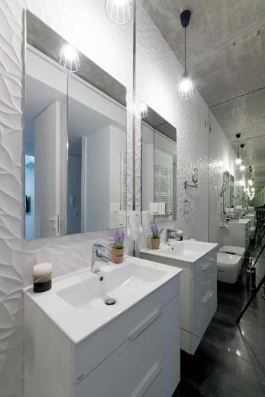 Apartament cu 3 camere decomandat, mobilat în Barbu Văcărescu