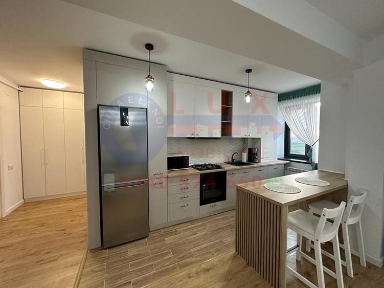 Apartament cu 2 camere decomandat, mobilat în E3