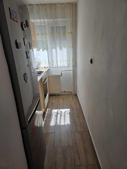 Apartament cu 2 camere semidecomandat în Exterior Vest