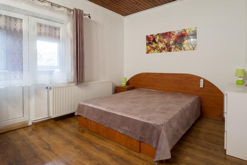Casă individuală cu 4 camere cu Canalizare în Azuga