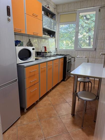 Apartament cu 2 camere decomandat în Berceni