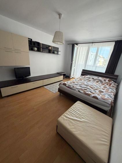 Apartament cu 2 camere decomandat în Craiter