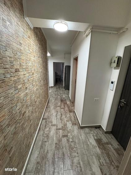 Apartament cu 3 camere în Berceni