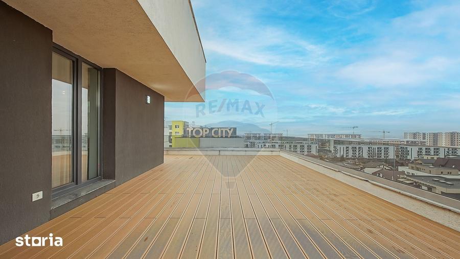 Apartament cu 3 camere decomandat în Tractorul