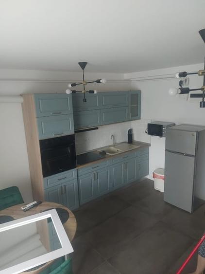 Apartament 3 camere, mansardă in ZONA CENTRALA - 1