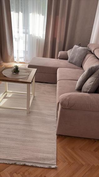 Apartament cu 3 camere semidecomandat în Rupturile