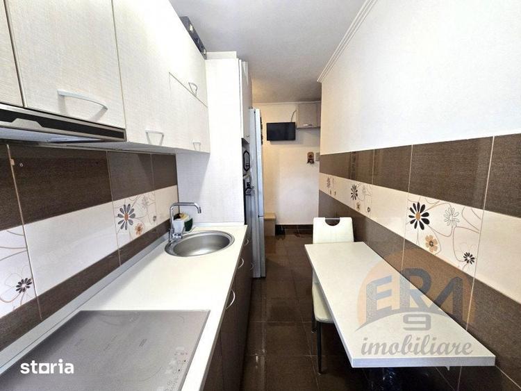 Apartament cu 3 camere semidecomandat în Central